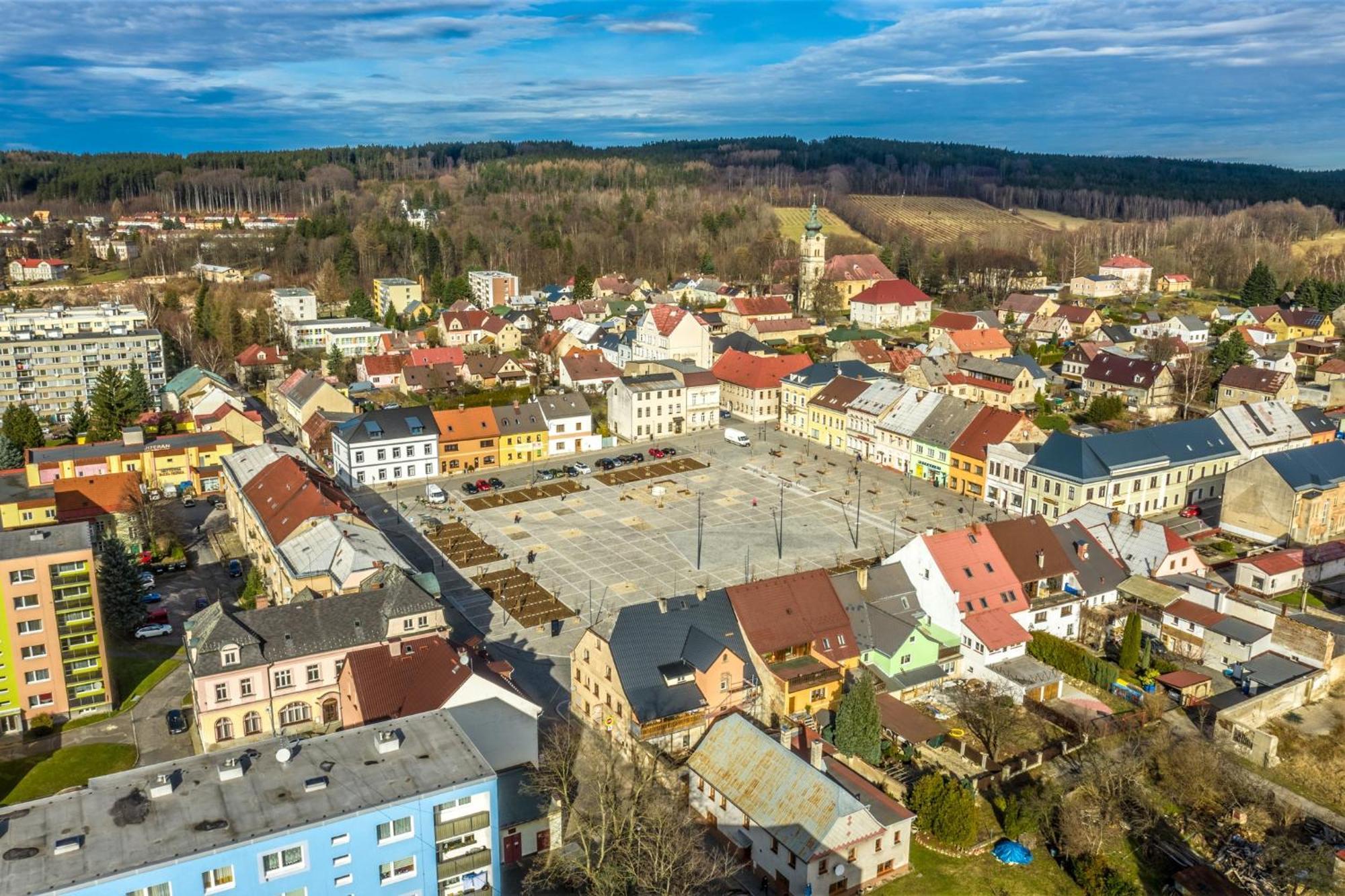 Ubytovani Na Namesti Nove Mesto pod Smrkem Exteriér fotografie
